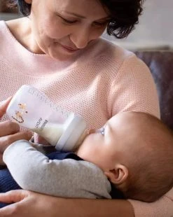 Biberon Natural Con Tettarella A Risposta Naturale Decorazione Giraffe Da 260 Ml 1m+ | Senza Bpa - Philips Avent -Chicco Shop 9a050e5e xz 1349100 5